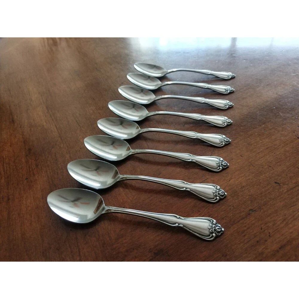 1881 Rogers Oneida Ltd Arbor Rose True Rose Stainless: Lot of 8x Teaspoon 6